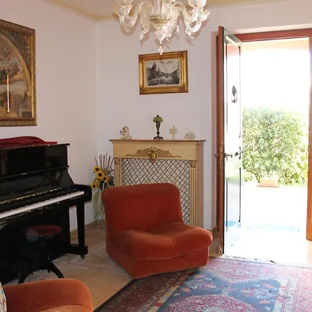 בית הארחה La Bifora By Salento Com
