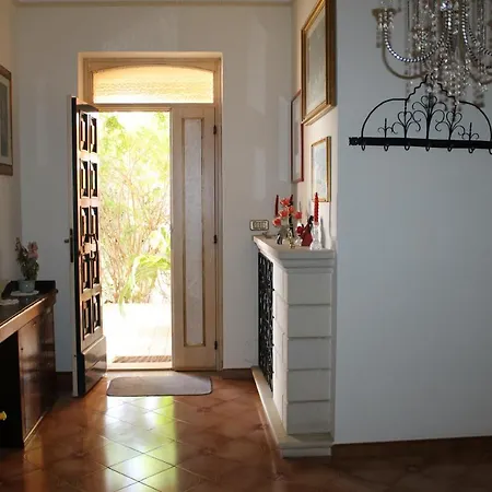 בית הארחה La Bifora By Salento Com