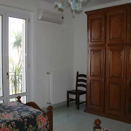 La Bifora By Salento Com 3* קסטריניאנו דל קאפו