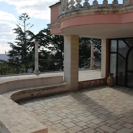 בית הארחה La Bifora By Salento Com 3*