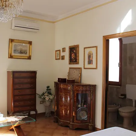La Bifora By Salento Com 3* كاسترينيانو دل كابو